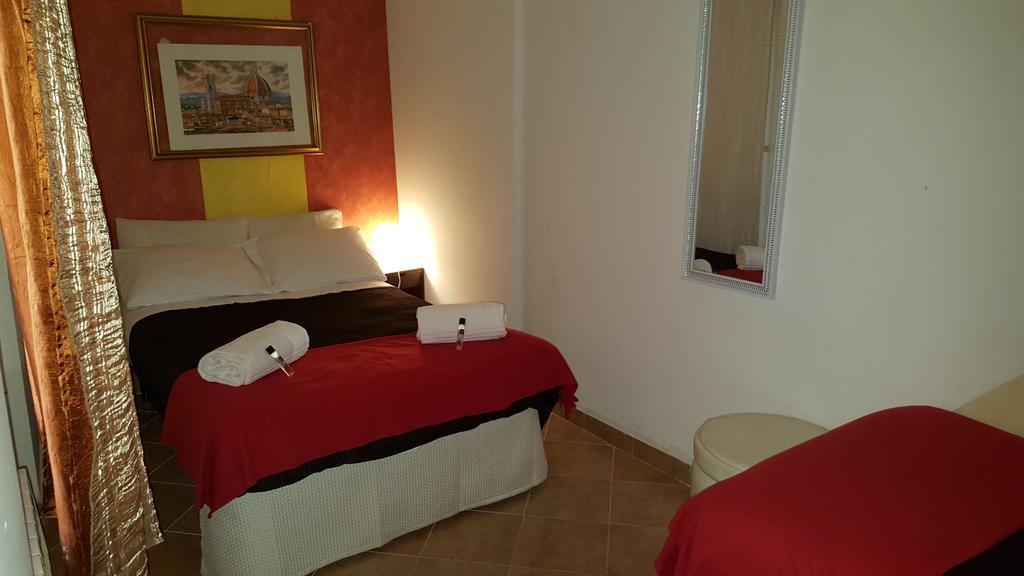Mi Casa Es Tambien Tu Casa 2 Bed & Breakfast Верона Стая снимка